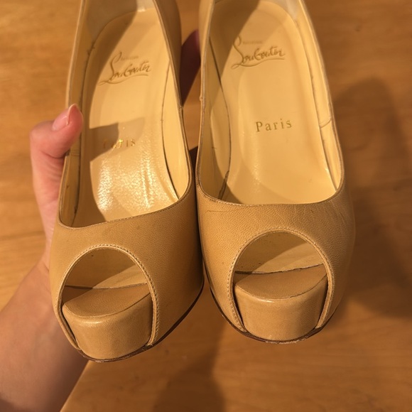 Leather Auth Christian Louboutin Nude/Tan Lady Peep Toe Platform Pumps Sz 37.5 - Picture 6 of 6